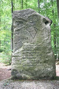 Wolfsstein von 1969 als Erinnerung an die Erlegung des letzten Wolfs im Jahr 1847