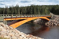 Le pont de bois qui enjambe la rivière Montmorency