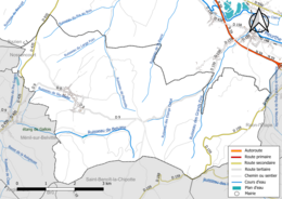 Carte en couleur présentant le réseau hydrographique de la commune