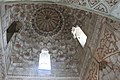 Détail du plafond d'une salle d'étude (darskhaneh) sous coupole