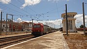 Tracks and platforms at Alfarelos station, in 2017