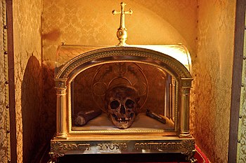 The reliquary and skull of Saint Ivo of Kermartin (St. Yves or St. Ives) (1253-1303), in Treguier, Brittany, France Chef de Saint Yves.jpg