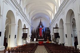 Intérieur de l'église de la Sainte Trinité