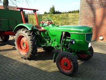 Deutz D3005 mit Verdeck