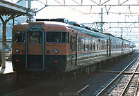165系による急行「アルプス」3号（1986年、岡谷駅）