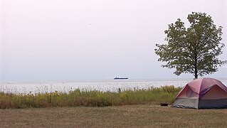 Hồ Ontario nhìn từ hạt Hoàng tử Edward, Ontario