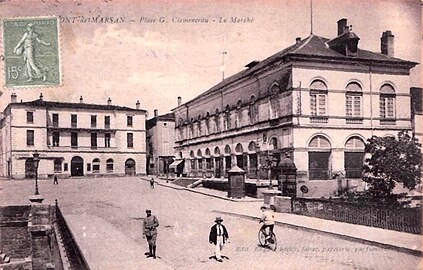 Le théâtre avant sa transformation en 1927 vu du pont Gisèle-Halimi, ainsi rebaptisé en 2005