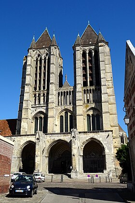 Façade de la cathédrale.