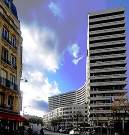 The Grand Pavois seen from rue Lecourbe