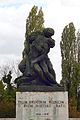 Spomenik palim hrvatskim vojnicima u Prvom svjetskom ratu na zagrebačkom Mirogoju, rad Radauš-Turkalj, 1940.[20]