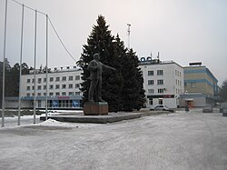 "Kosmos" Hotel and Lenin statue in Zarechny