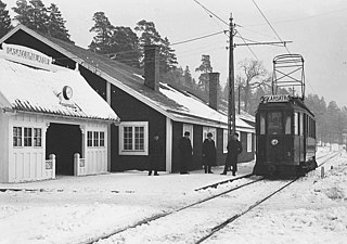 Väntkuren med vagnhall 1914.