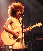 Andy Allo interprète Nora Antony.