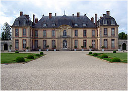 Façade sud du château.