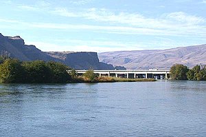 Deschutes River nær udmundingen i Columbia River.