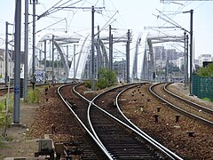 Pont ferroviaire sur l'Oise, vu depuis la gare.