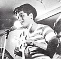 הזמר שלמה ארצי מופיע בשיר "כשאהיה גדול" 1969.