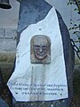 Monumentul din fața școlii Márton Áron