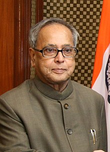 http://upload.wikimedia.org/wikipedia/commons/thumb/c/c0/Secretary_Tim_Geithner_and_Finance_Minister_Pranab_Mukherjee_2010_crop.jpg/220px-Secretary_Tim_Geithner_and_Finance_Minister_Pranab_Mukherjee_2010_crop.jpg