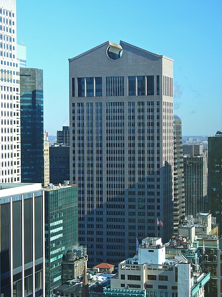 Philip Johnson design AT&T (Sony) Building