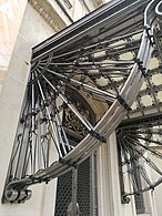 The porch roof of the Royal Palace of Bucharest.jpg