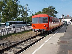 Bzmot motorkocsi Siófok vasútállomáson