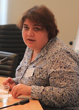 Х. Исмаилова на мероприятии ОБСЕ 14 июля 2014 года рассказывает о пытках, применяемых к политзаключённым Азербайджана.
