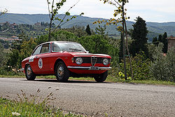 Alfa romeo giulia sprint gt 1600.jpg