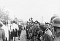 Juventudes de los Volksdeutsche marchando frente a Himmler en Molochansk (31 de octubre de 1942)