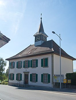 Éclagnens village administration building