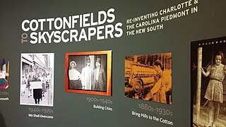 Eingang zu der Ausstellung "Cottonfields to Skyscrapers"