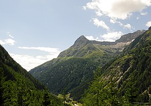 Blick vom Südportal des Felbertauerntunnels nach Süden ins Tauerntal