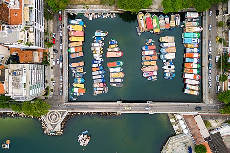 Marina na Avenida Portugal, Rio de Janeiro, Brasil.