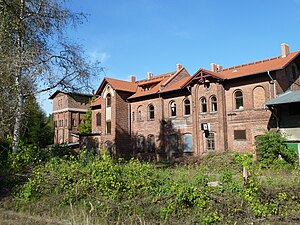 Empfangsgebäude des Bahnhofs