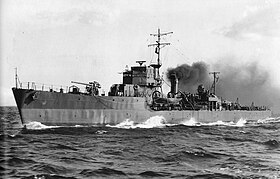 公試中の第八号海防艦 （1944年2月、長崎沖）
