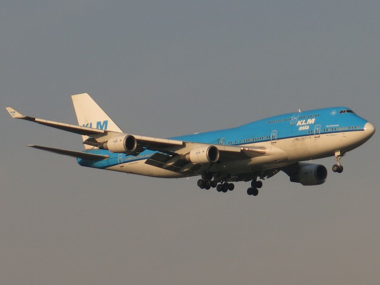 KLM, en.wikipedia.org