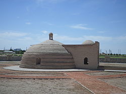 Cisterna do caravançarai Rabat-i Malik em Navoi