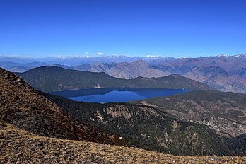 Le lac Rara, site Ramsar (Népal). (définition réelle 4 496 × 3 000)