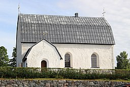 Tolfta kyrka i juli 2020