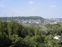 Vue de la vallée de l’Yvette, boisée et pavillonnaire.