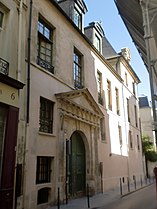 Façade sur rue.