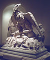 Aquila e le armi provenienti da un monumento funerario di epoca augustea, probabilmente dedicato a Marco Valerio Messalla Corvino conservato nel Museo del Prado, Madrid.