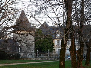 Le château de la Cousse.