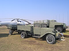 Camions GAZ-AA et US6 au musée des Techniques de Togliatti (Russie).