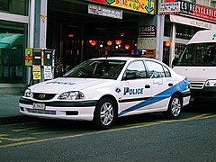 Véhicule de patrouille Toyota Avensis, logos d'avant les années 2010