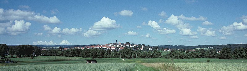 File:Herbstein Ostpanorama.jpg