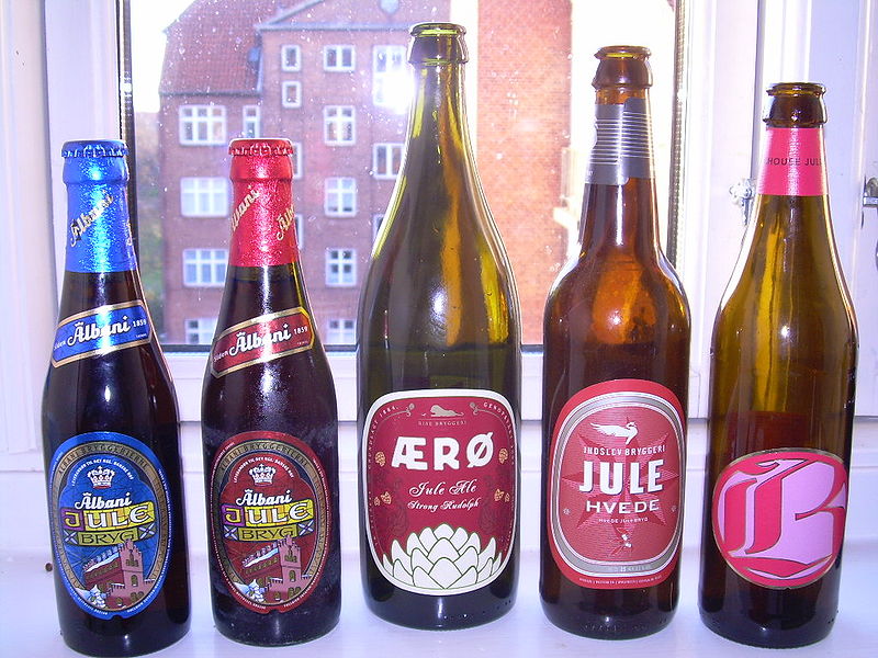 800px-Julebryg_ChristmasBeers.JPG