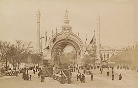 La Porte Monumentale, Plaza de la Concordia