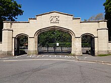 The Bastard Gates (1932) Loughborough University Entrance.jpg