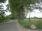 Märchenweg am Ortsteil Malchow mit Verkehrszeichen